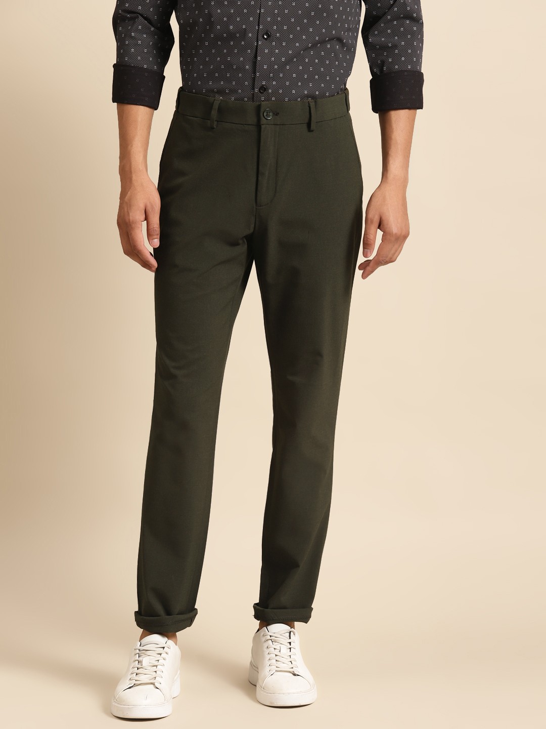 

United Colors of Benetton Men Olive Green Slim Fit Solid Regular Trousers