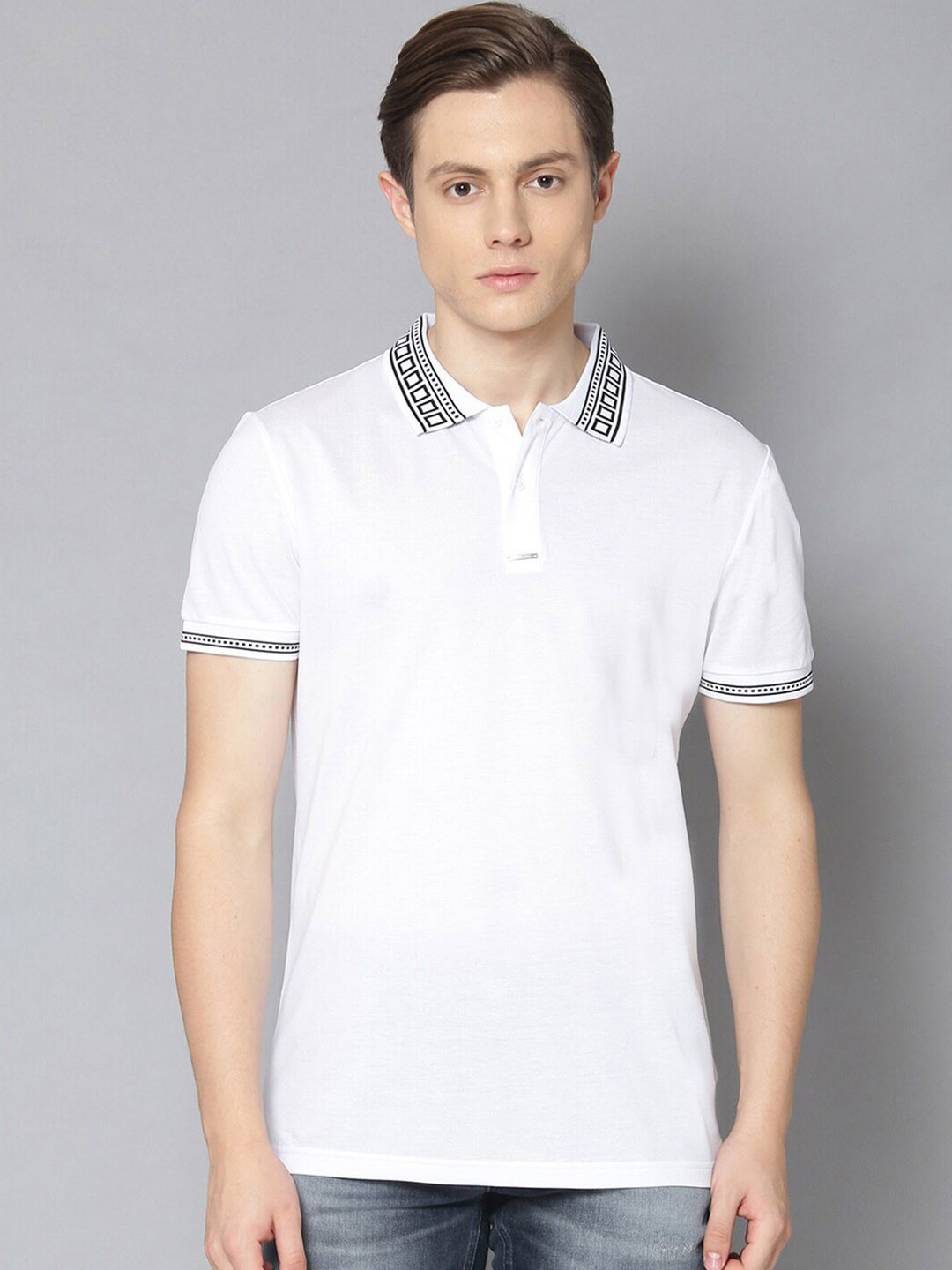 

Antony Morato Men White Solid Polo Collar T-shirt