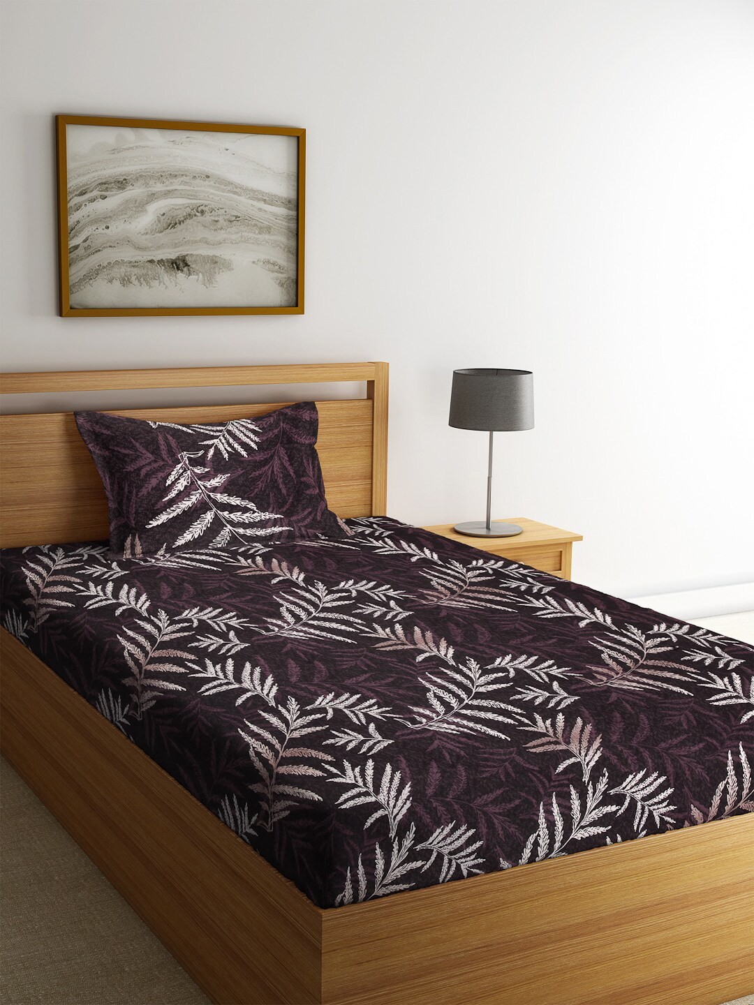 

KLOTTHE Purple & Black Floral 210 TC Polycotton 1 Single Bedsheet with 1 Pillow Covers