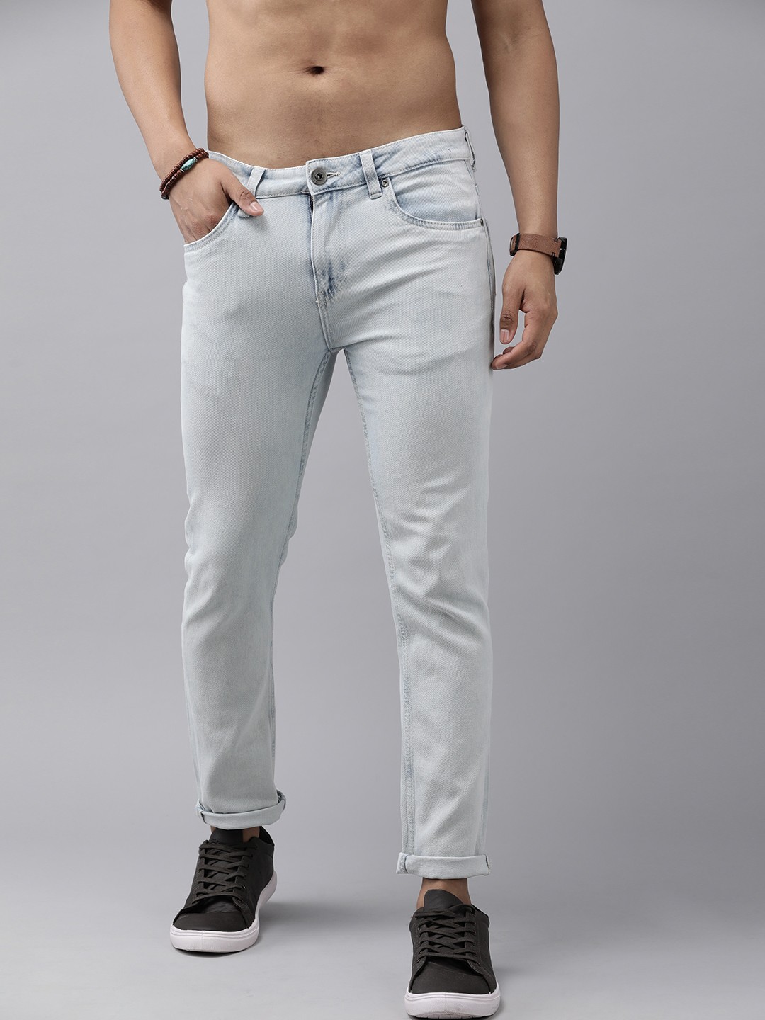 

Roadster Men Light Blue Light Fade Stretchable Jeans