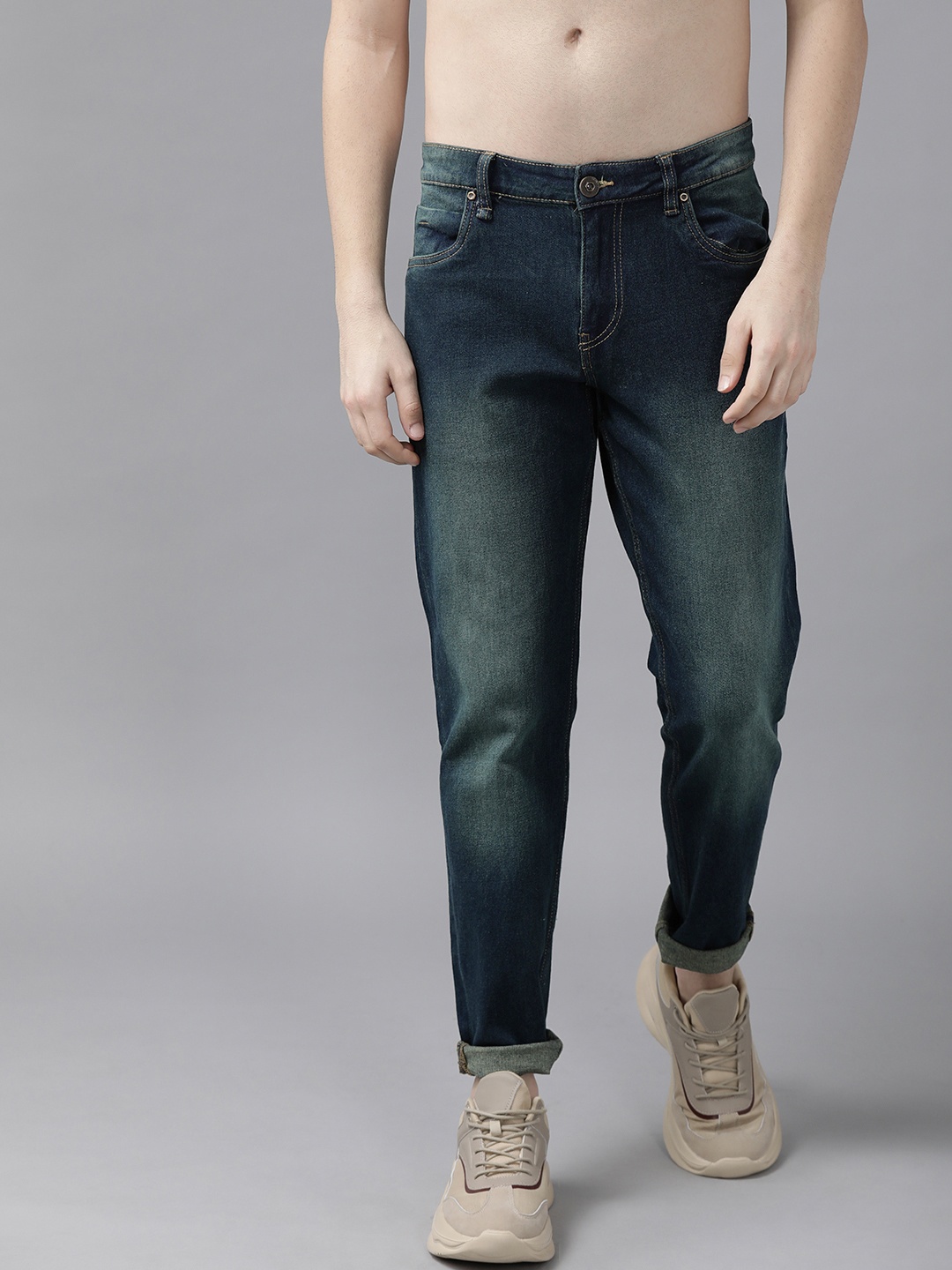

Roadster Men Navy Blue Carrot Fit Heavy Fade Jeans