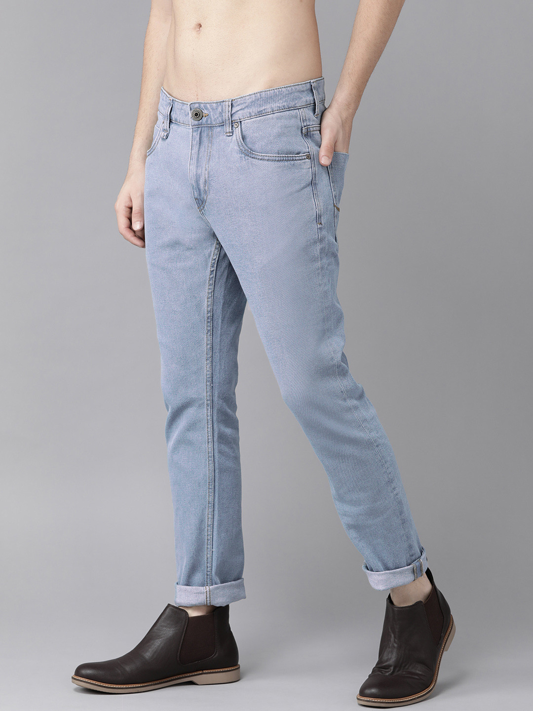 

Roadster Men Blue Solid Tapered Fit Stretchable Jeans
