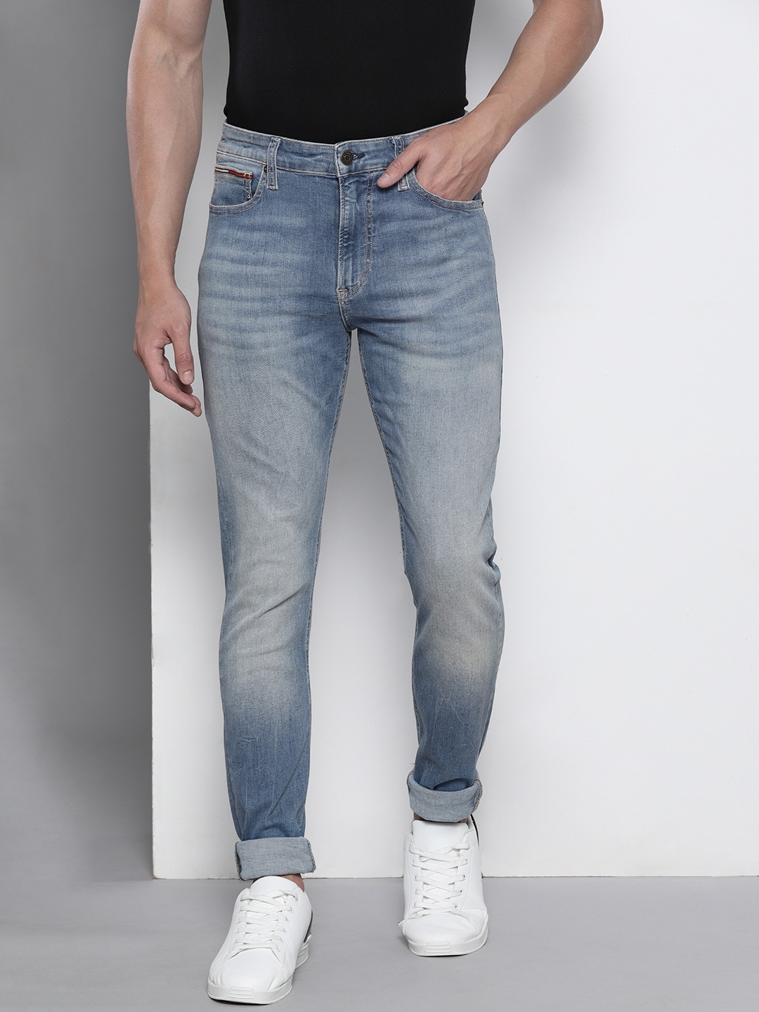 

Tommy Hilfiger Men Blue Simon Skinny Fit Mid-Rise Clean Look Stretchable Jeans
