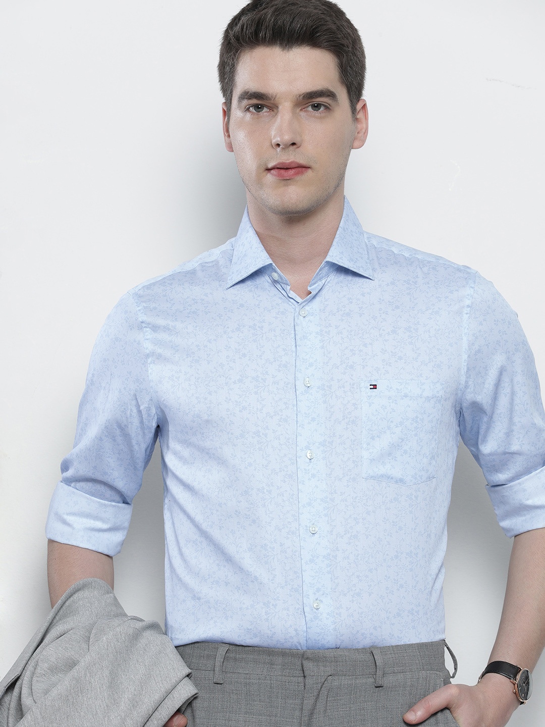

Tommy Hilfiger Men Blue Regular Fit Floral Printed Pure Cotton Casual Shirt