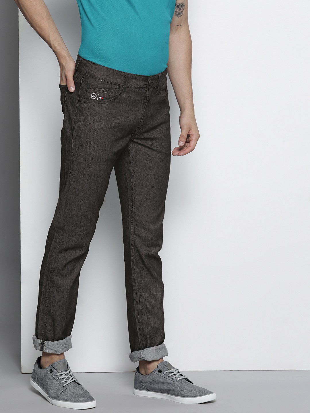 

Tommy Hilfiger Men Black Straight Fit Stretchable Jeans