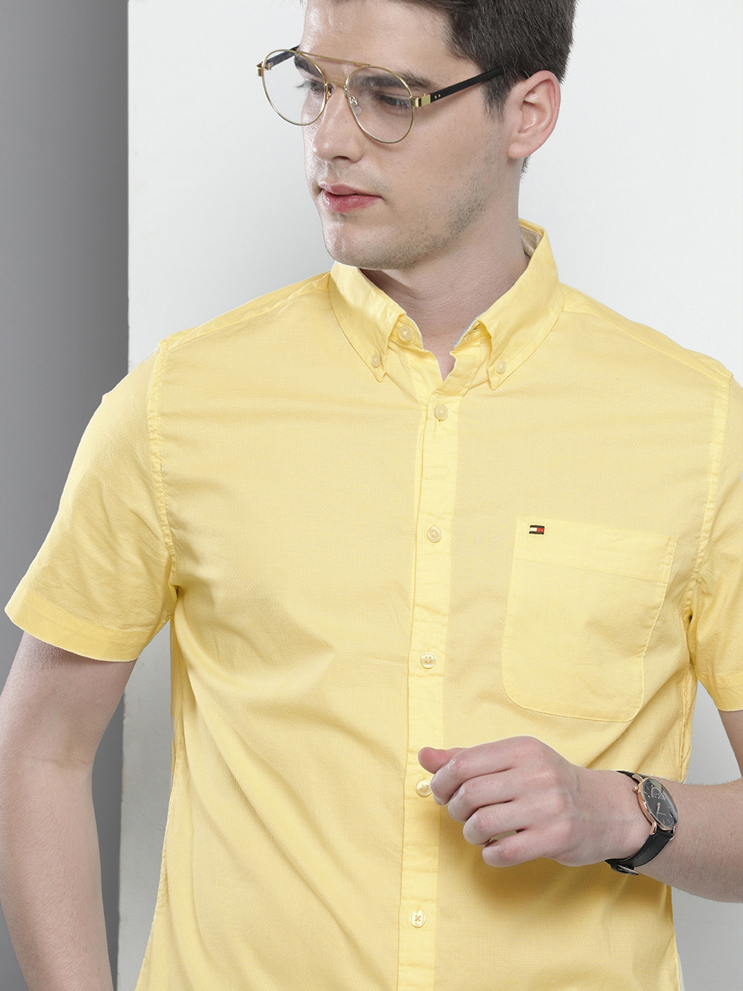 

Tommy Hilfiger Men Yellow Slim Fit Solid Casual Shirt