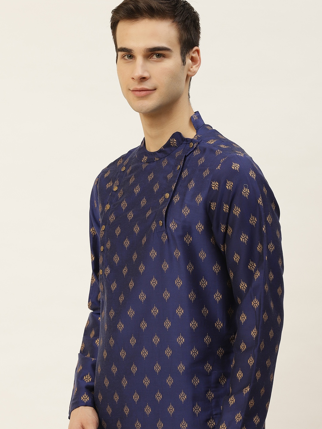

Ode by House of Pataudi Men Navy Blue & Golden Ethnic Motifs Indigo Kurta