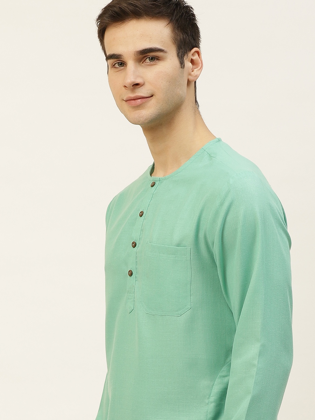 

Ode by House of Pataudi Men Green Solid Kurta