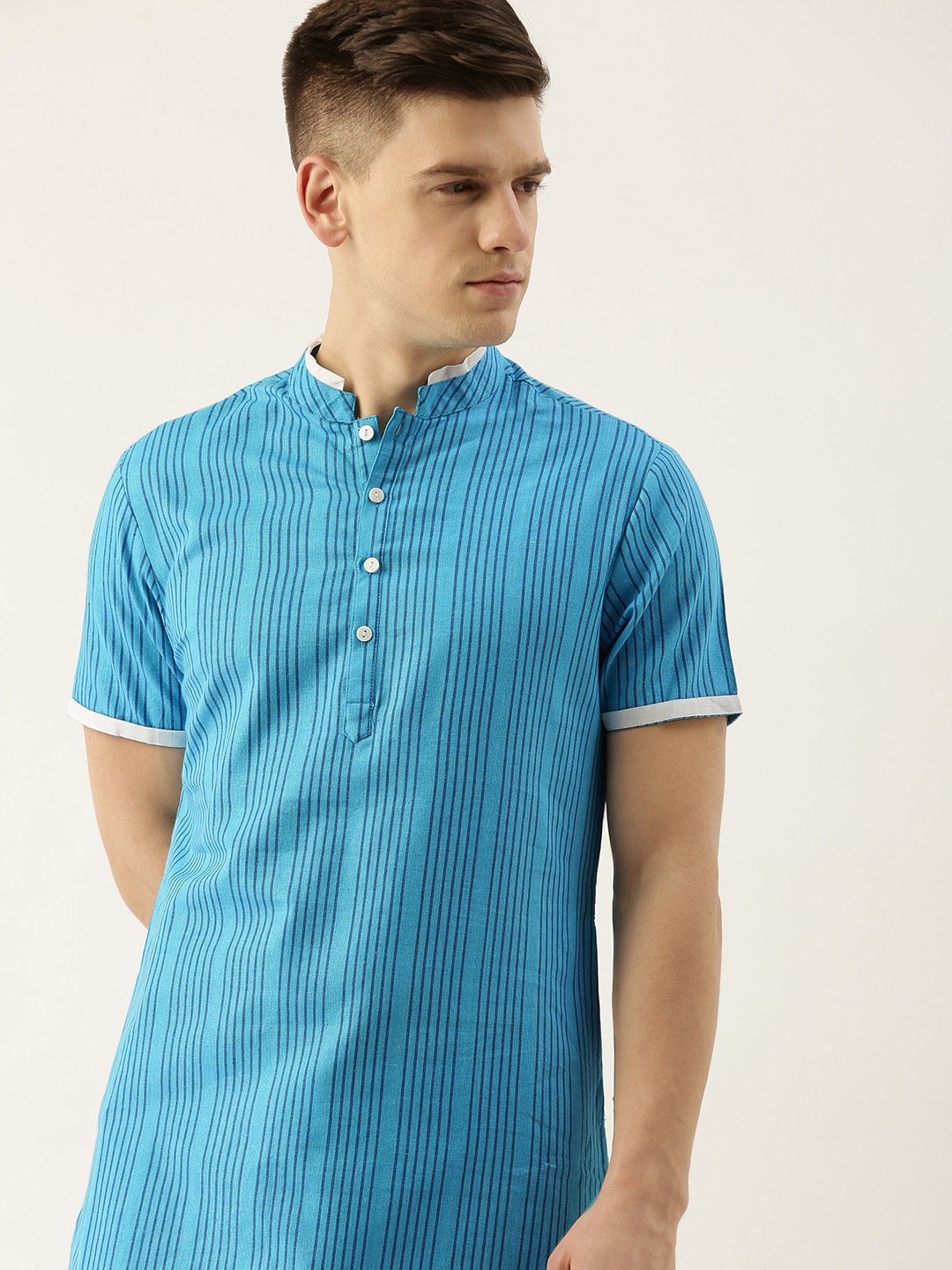 

Ode by House of Pataudi Men Blue Striped Pure Cotton Rozana Kurta