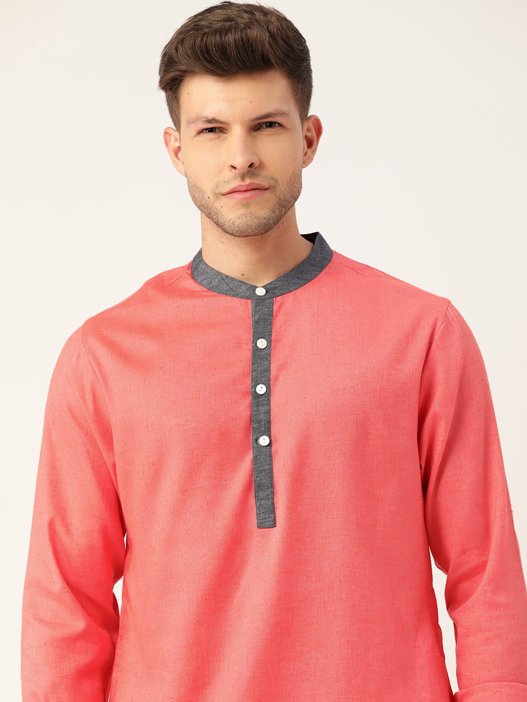 

Ode by House of Pataudi Men Coral Pink Pure Cotton Kurta