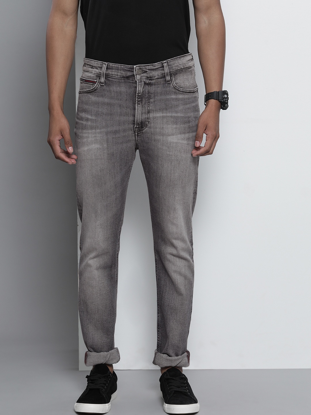 

Tommy Hilfiger Men Grey Simon Skinny Fit Mid-Rise Clean Look Stretchable Jeans
