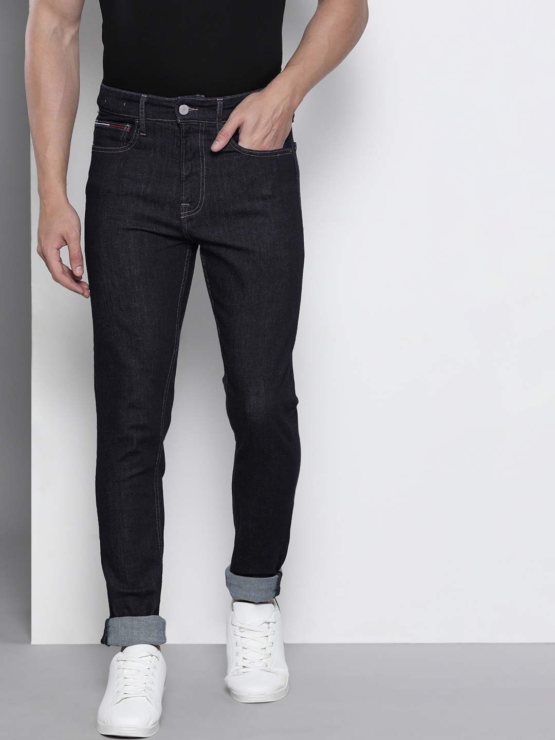 

Tommy Hilfiger Men Blue Simon Skinny Fit Mid-Rise Clean Look Stretchable Jeans