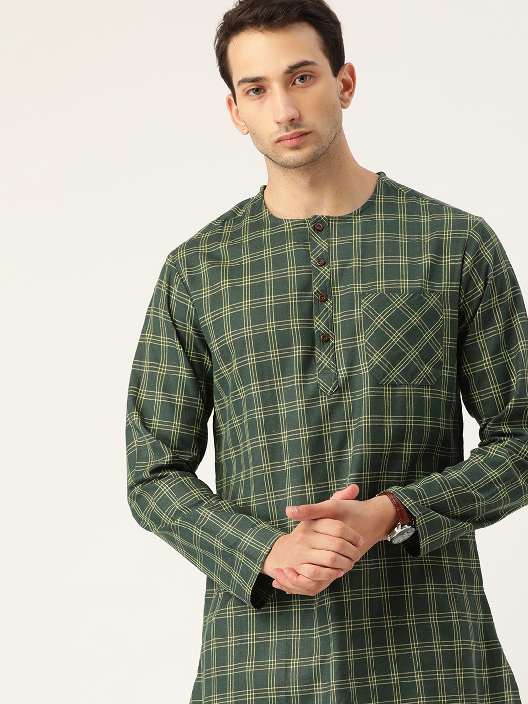 

Ode by House of Pataudi Men Green & Yellow Pure Cotton Checked Rozana Kurta