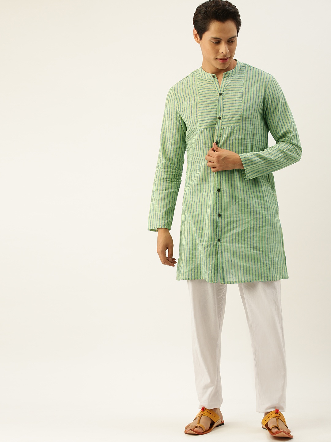 

Ode by House of Pataudi Men Green Striped Kurta
