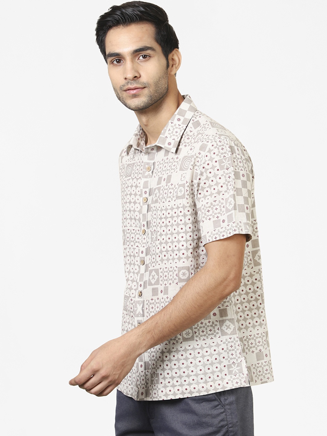 

Fabindia Men Off-White & Grey Regular Fit Printed Casual Bush Shirt
