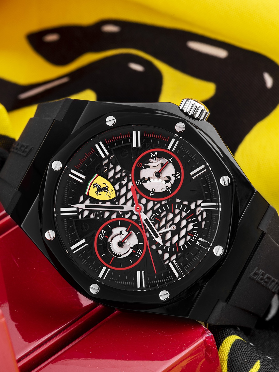 

SCUDERIA FERRARI Men Black Aspire Analogue Watch 0830785