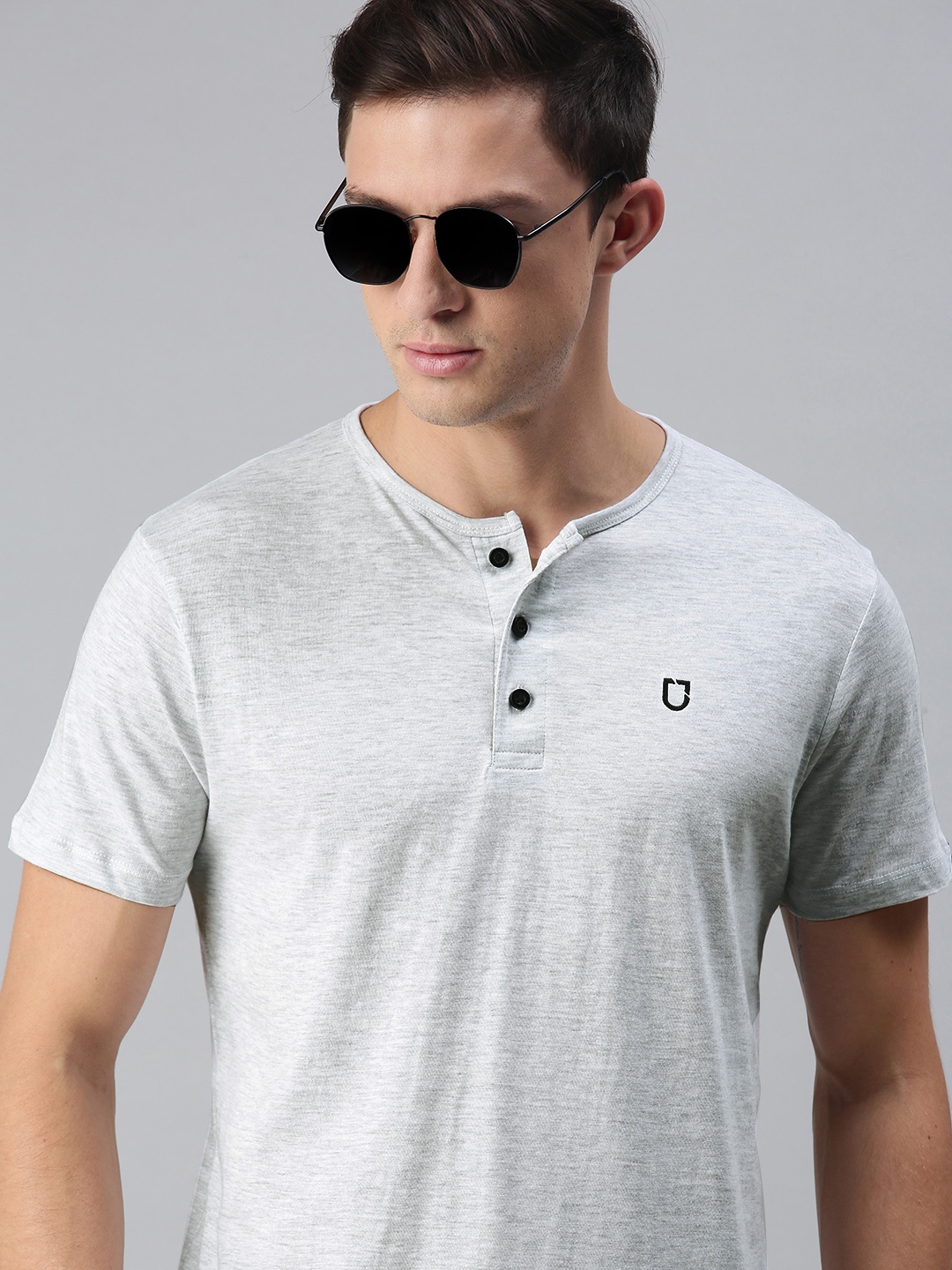 

Urbano Fashion Men Grey Melange Henley Neck Pure Cotton Slim Fit Pure Cotton T-shirt