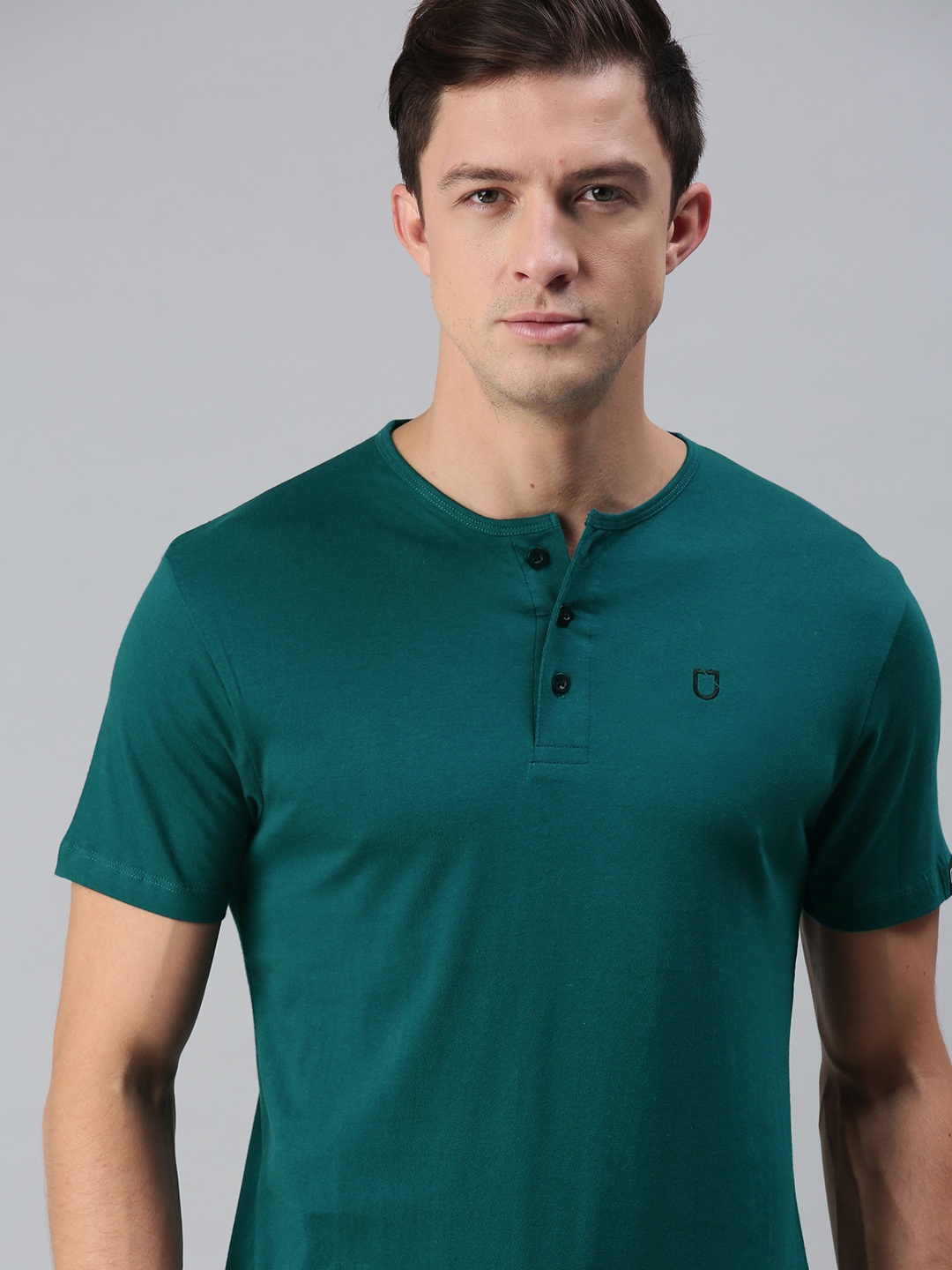 

Urbano Fashion Men Teal Green Henley Neck Pure Cotton Slim Fit Pure Cotton T-shirt