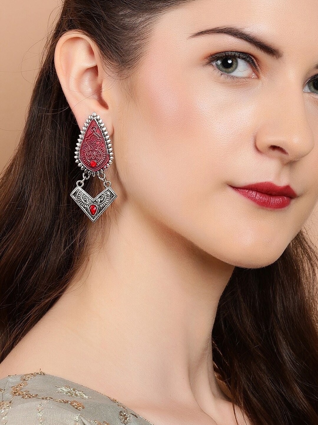 

Rubans Silver-Toned & Maroon Handcrafted Oxidised Geometric Drop Earrings