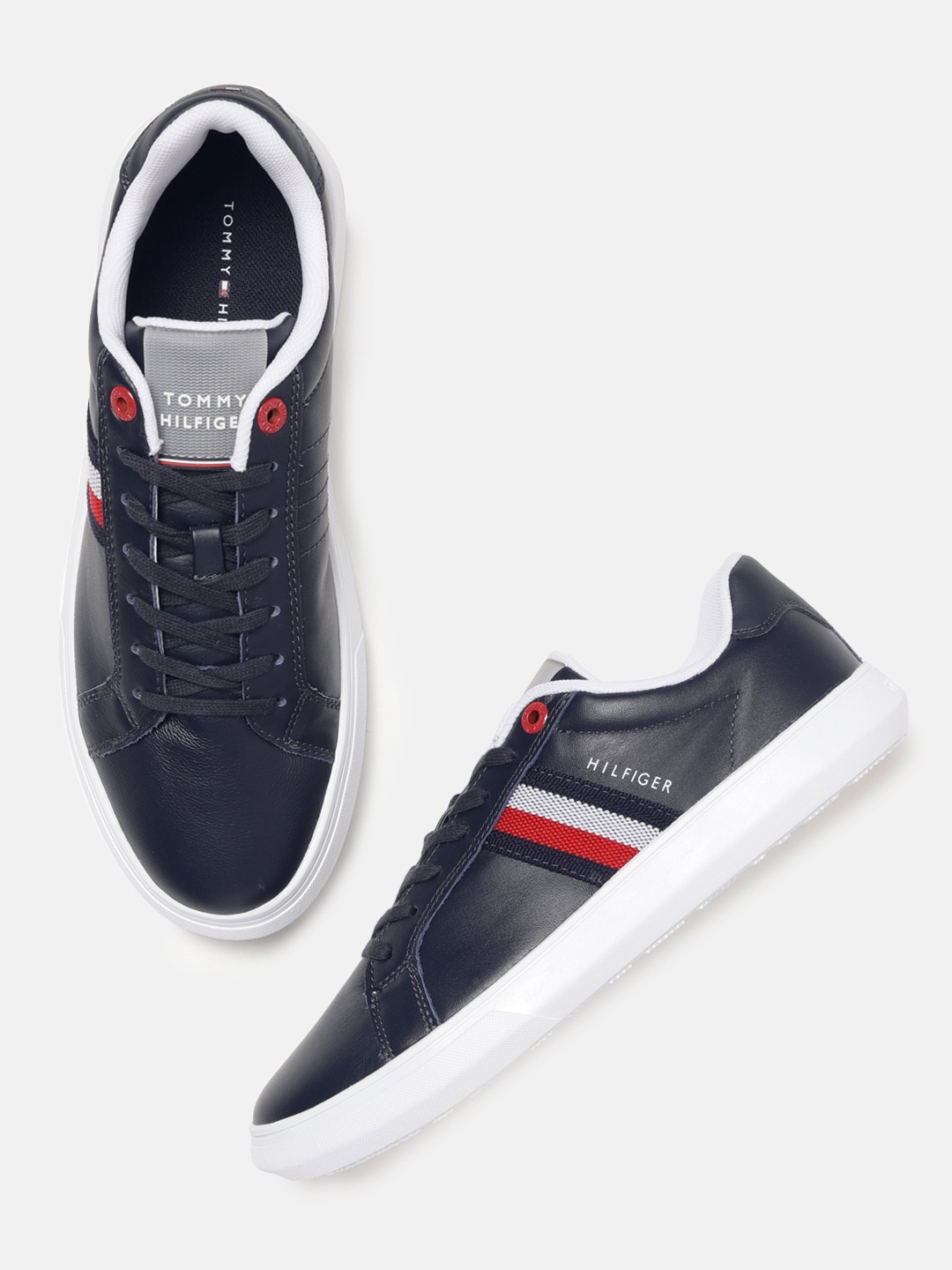 

Tommy Hilfiger Men White Leather Casual Shoes, Blue