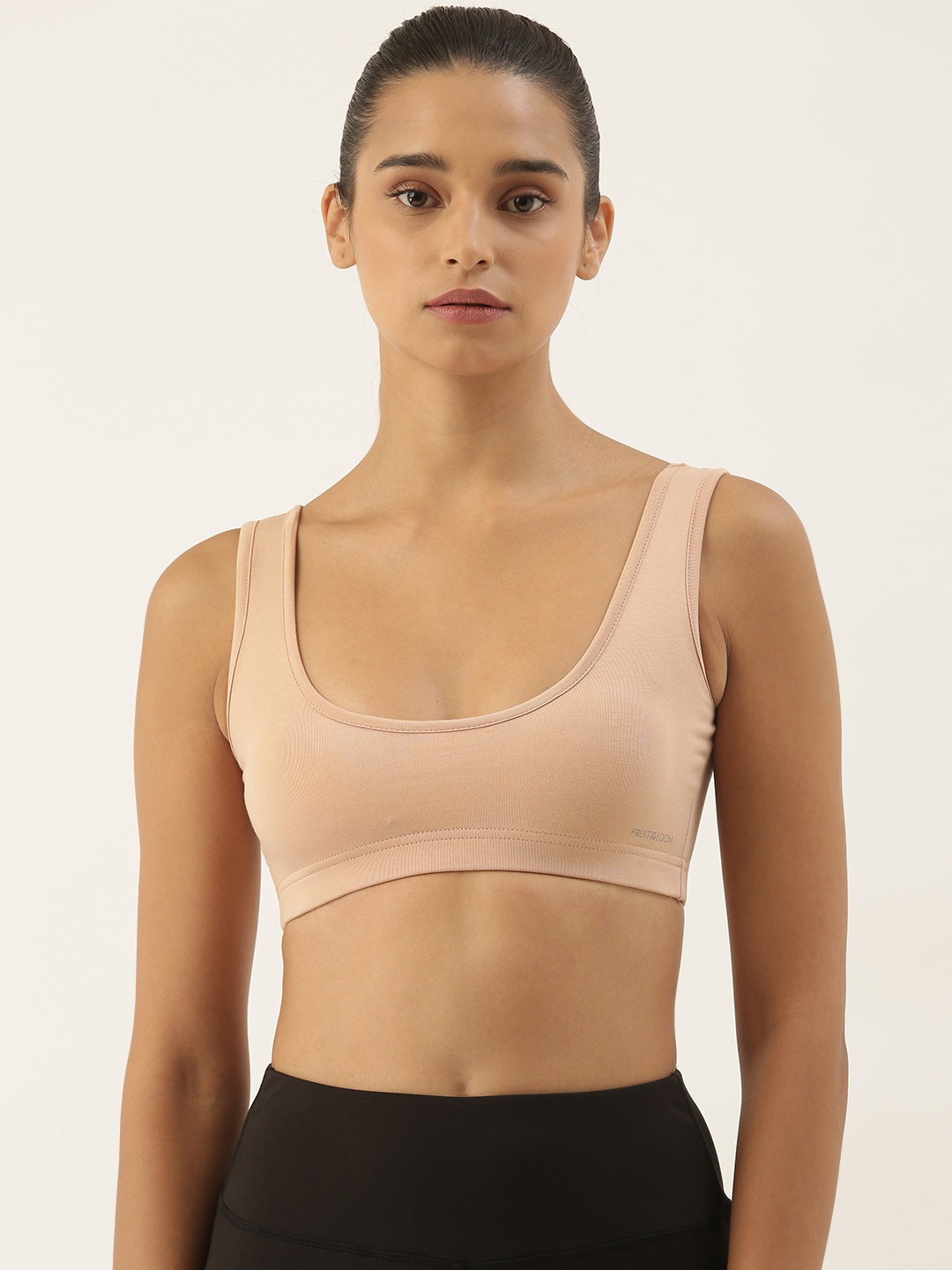 

Fruit of the loom Nude-Coloured Workout Bra Medium Coverage FSTS01-N-A2S4