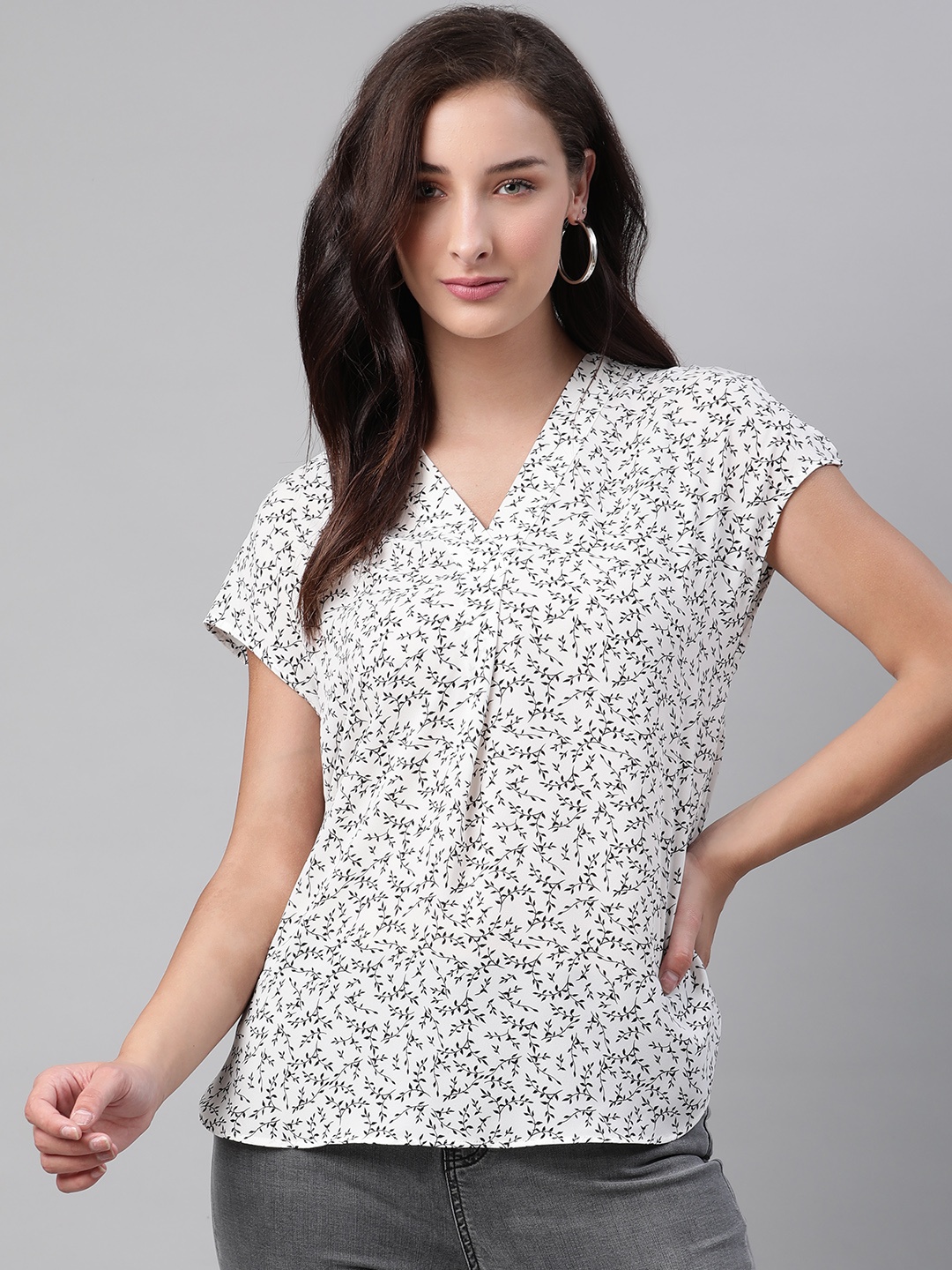 

Marks & Spencer White & Black Ditsy Floral Printed Regular Top