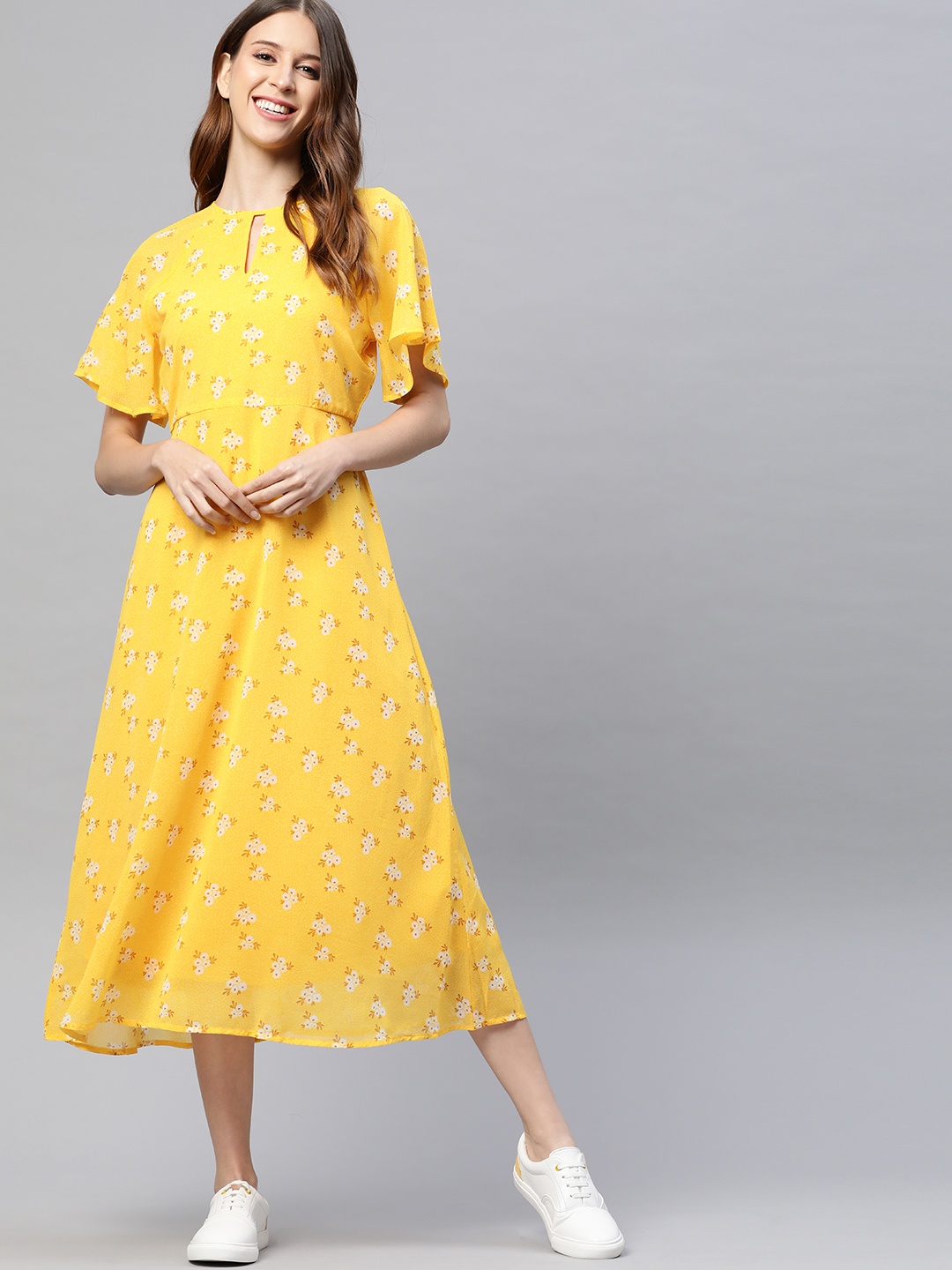 

Mast & Harbour Yellow & White Floral Keyhole Neck A-Line Midi Dress