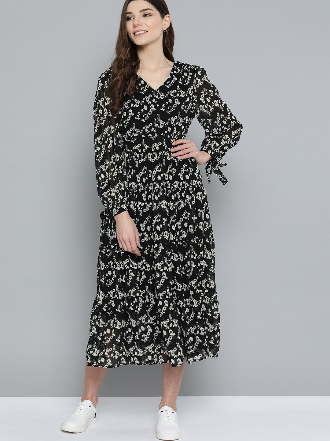 

Mast & Harbour Women Black & White Printed A-Line Tiered Midi Dress