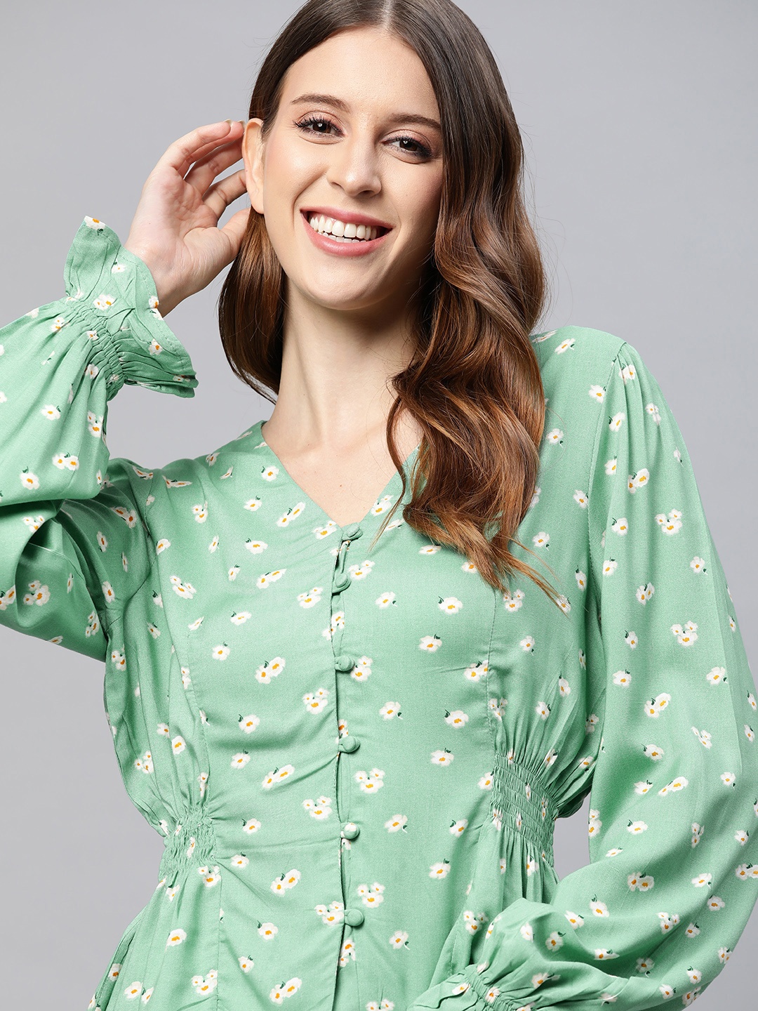 

Mast & Harbour Green & White Floral Puff Sleeve Smocked Cinched Waist Top