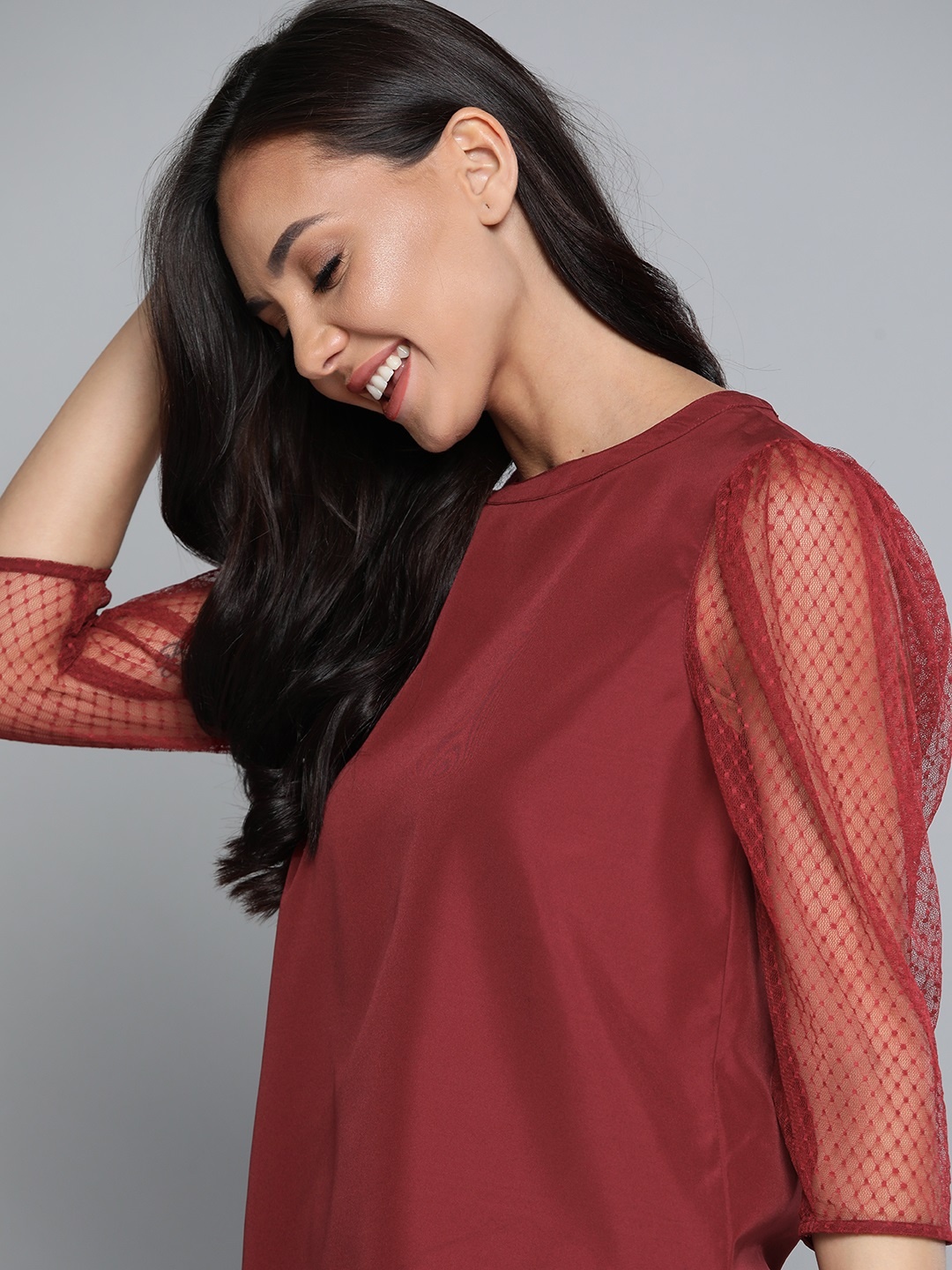 

Mast & Harbour Maroon Puff Sleeve Regular Top