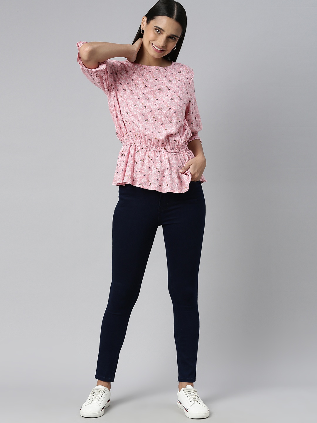 

Mast & Harbour Pink Floral Puff Sleeve Regular Top