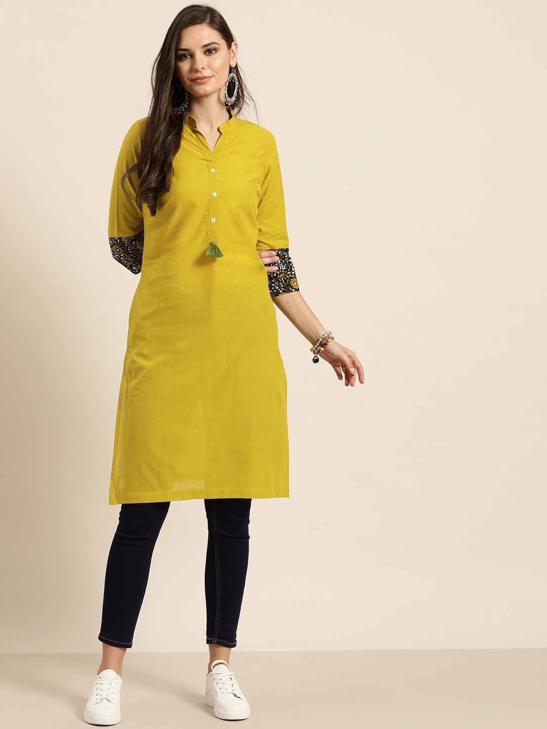 

Sangria Women Mustard Yellow Pure Cotton Solid Straight Kurta