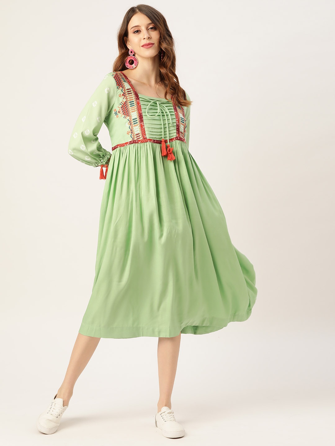 

Sangria Women Green Solid A-Line Dress with Embroidered Detail