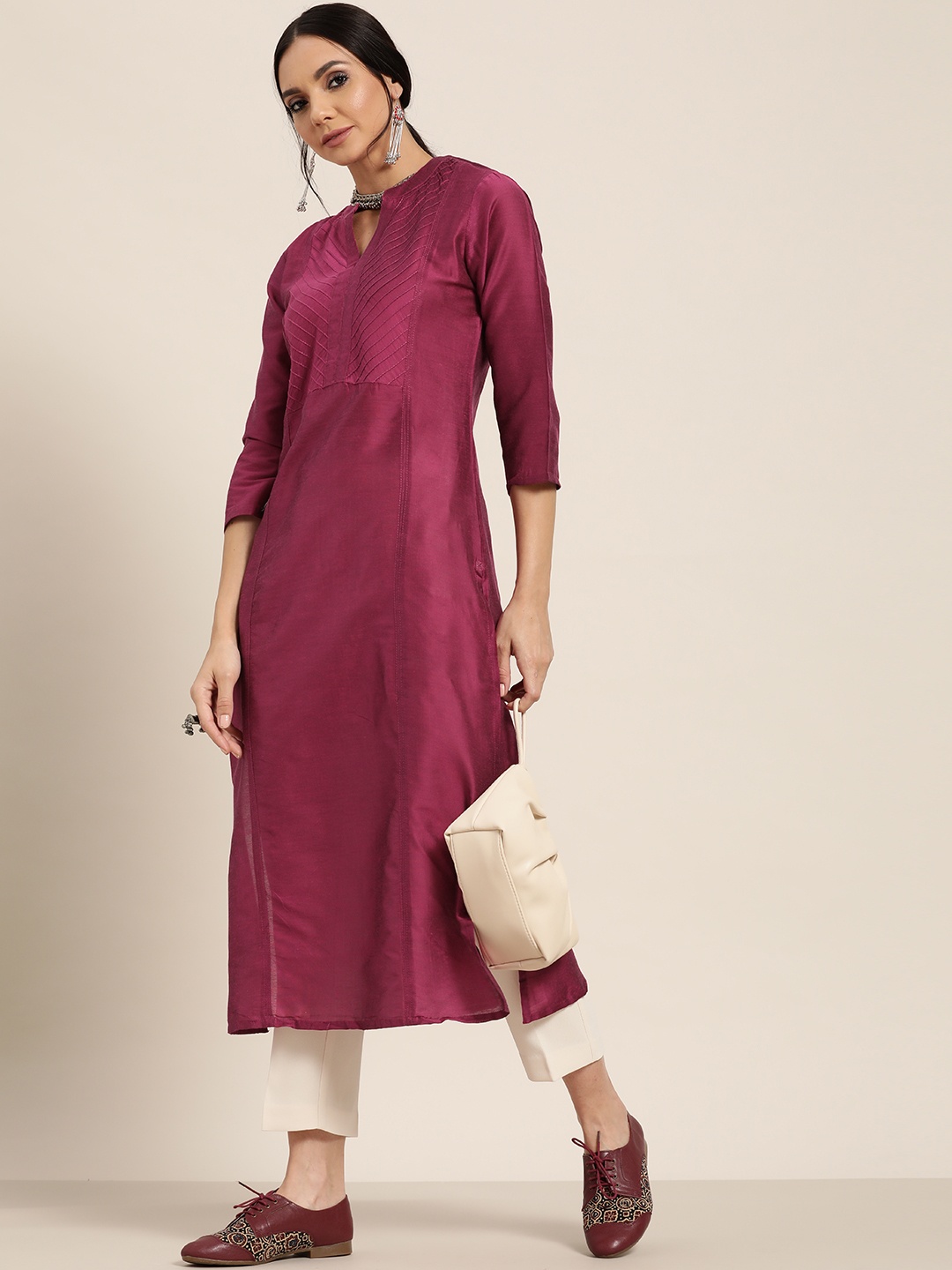 

Sangria Women Magenta Yoke Design Straight Kurta
