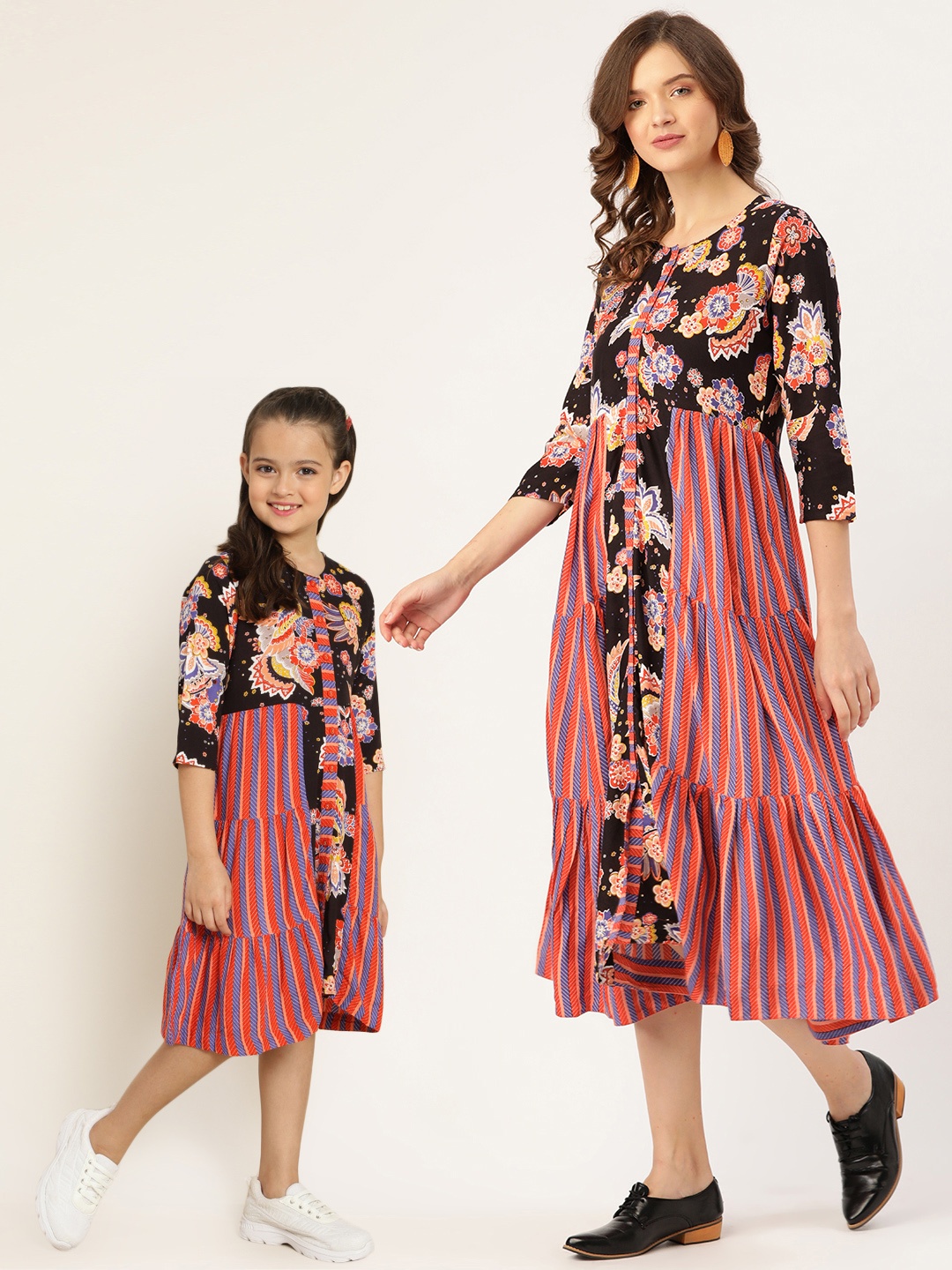 

Sangria Girls Pink & Black Ethnic Printed Tiered A-Line Dress