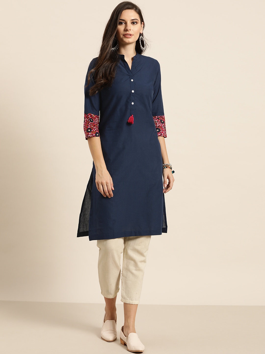 

Sangria Women Navy Blue Pure Cotton Solid Straight Kurta