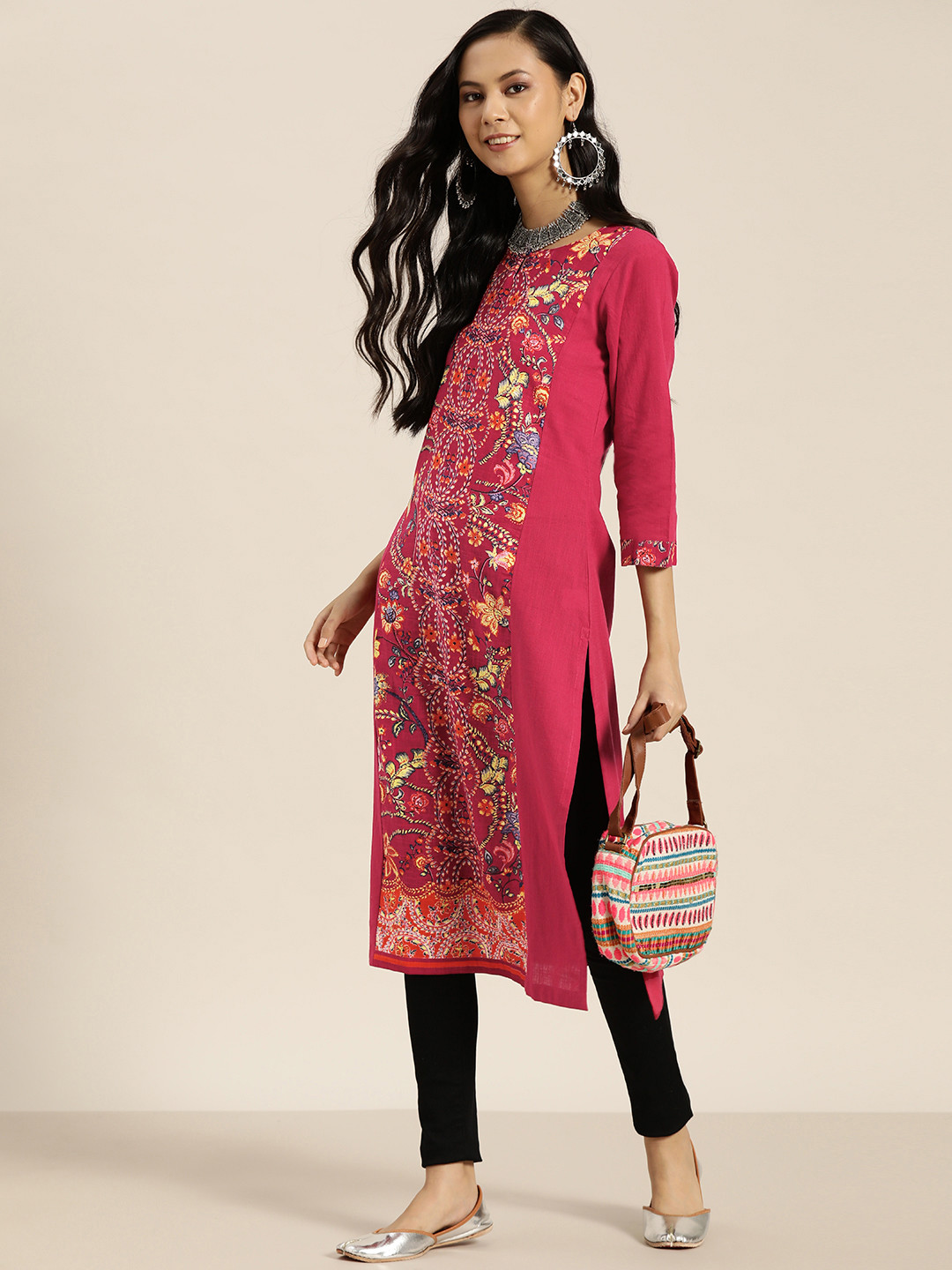 

Sangria Women Magenta & Yellow Ethnic Motifs Printed Pure Cotton Straight Kurta