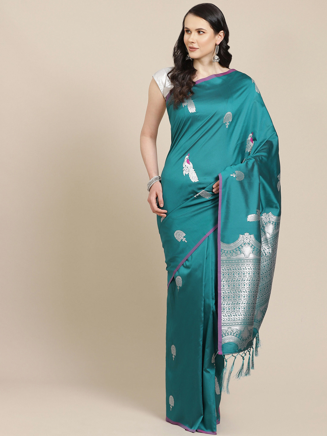 

SHOPGARB Green & Silver Silk Cotton Woven Design Banarasi Saree