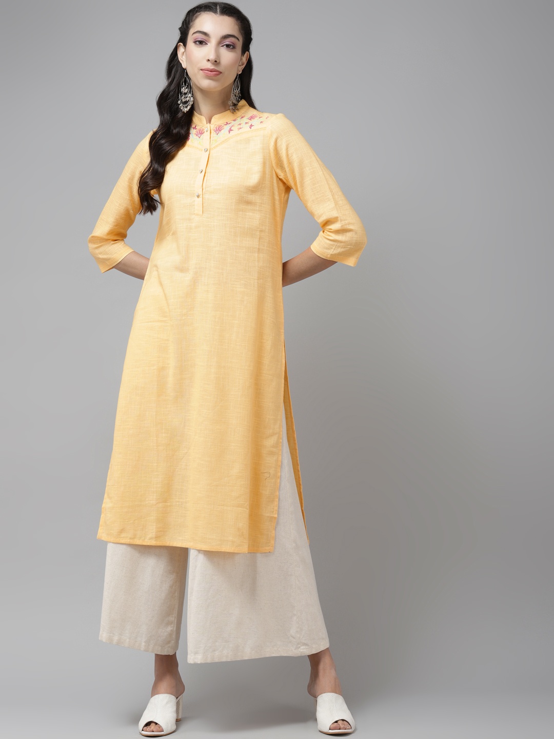 

Cayman Women Yellow Ethnic Motifs Thread Work Straight Kurta