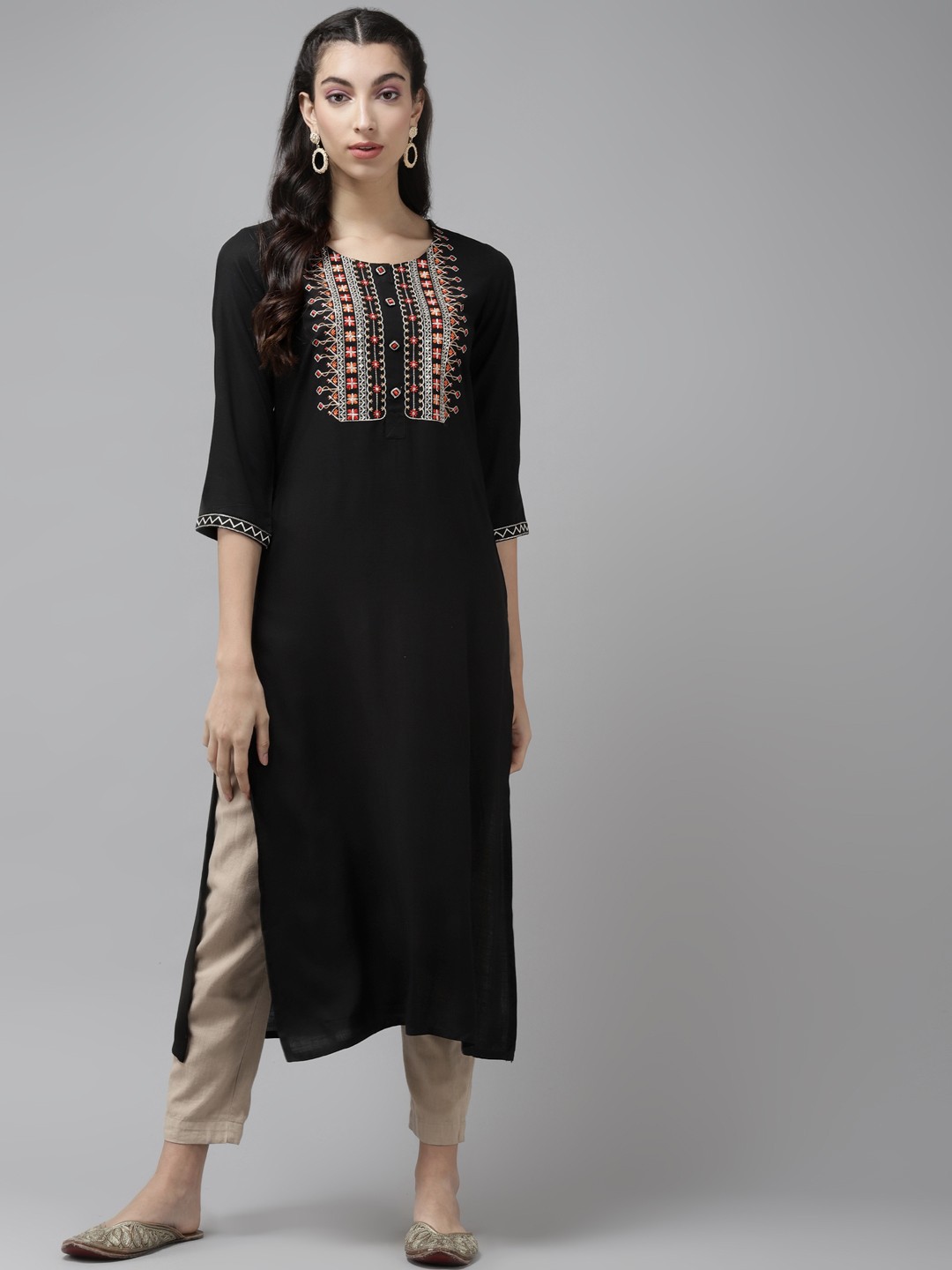 

Cayman Women Black & Golden Ethnic Motifs Yoke Design Sequins Straight Kurta