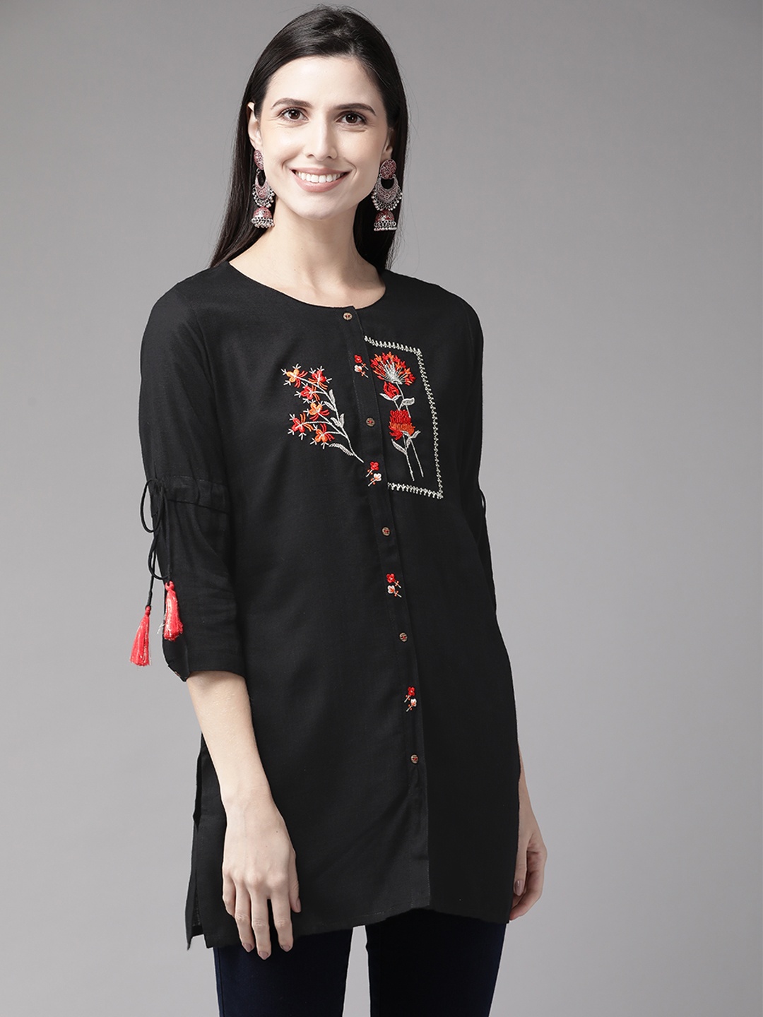 

Cayman Women Black & Red Pure Cotton Yoke Design Thread Work Straight Kurti