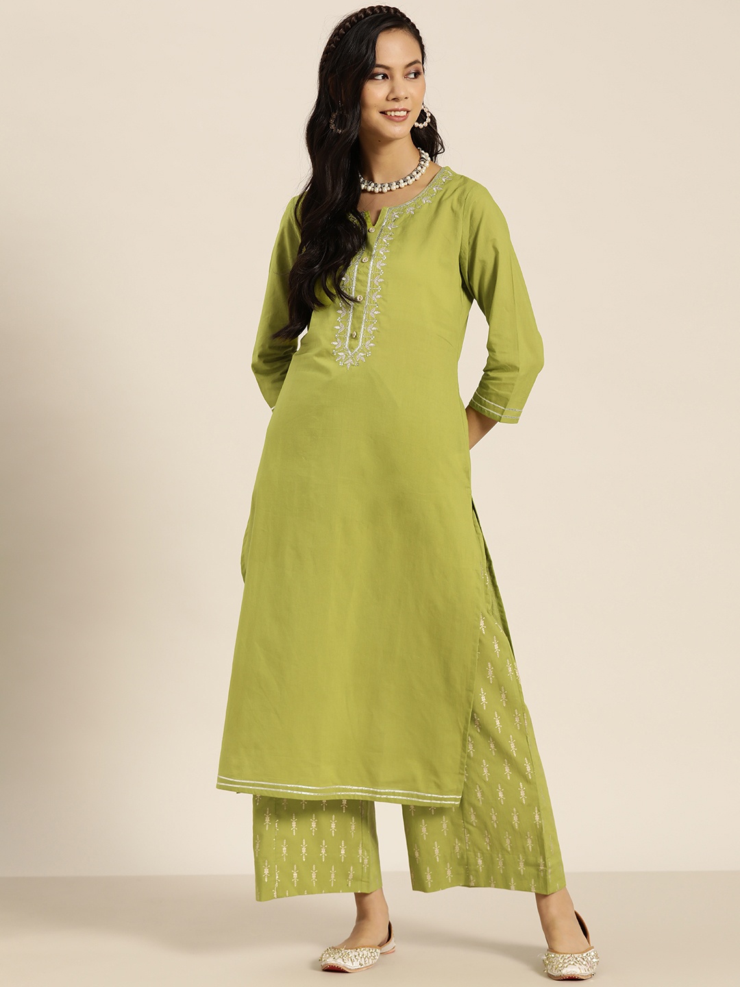 

Sangria Women Green Pure Cotton Thread Work Kurta with Palazzos