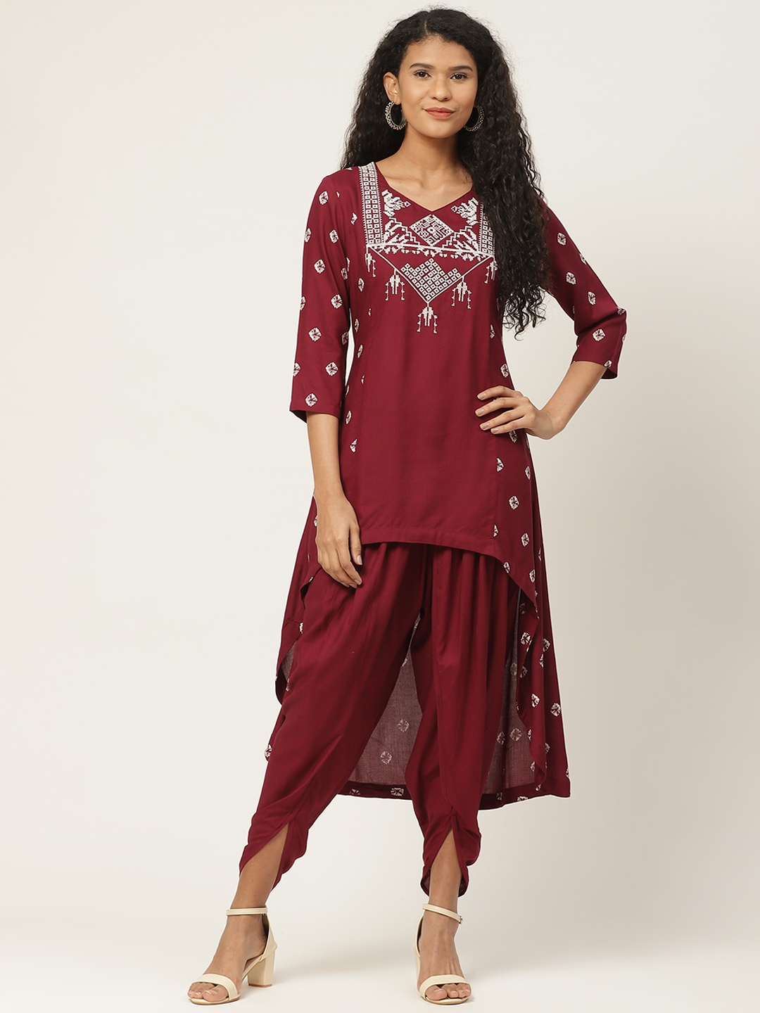 

Sangria Women Maroon & White Bandhani Printed Panelled Kurta with Dhoti Pants