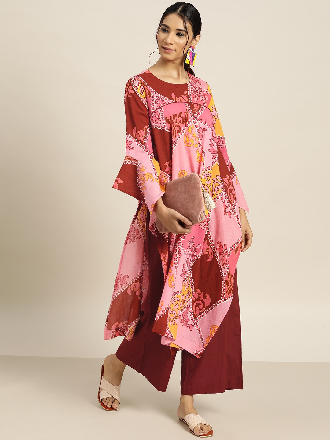 

Sangria Women Pink & Maroon Ethnic Motifs Printed Regular Pure Cotton Kurta with Palazzos