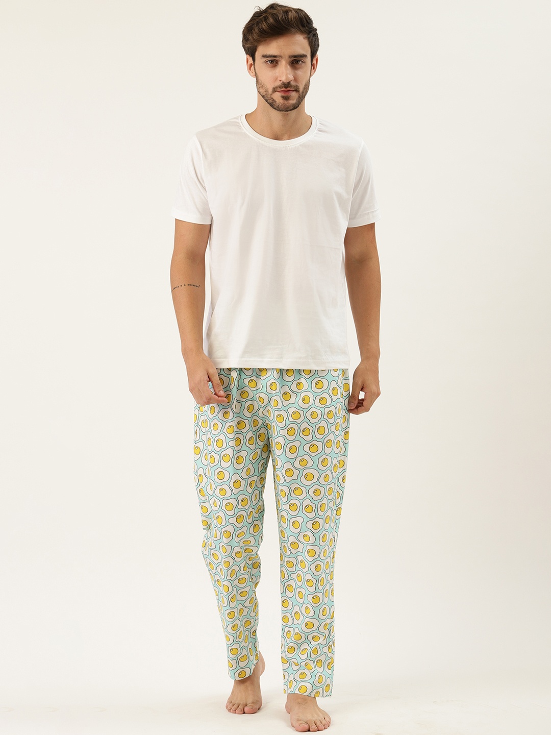 

Rapra The Label Men White & Blue Pure Cotton Printed Night suit