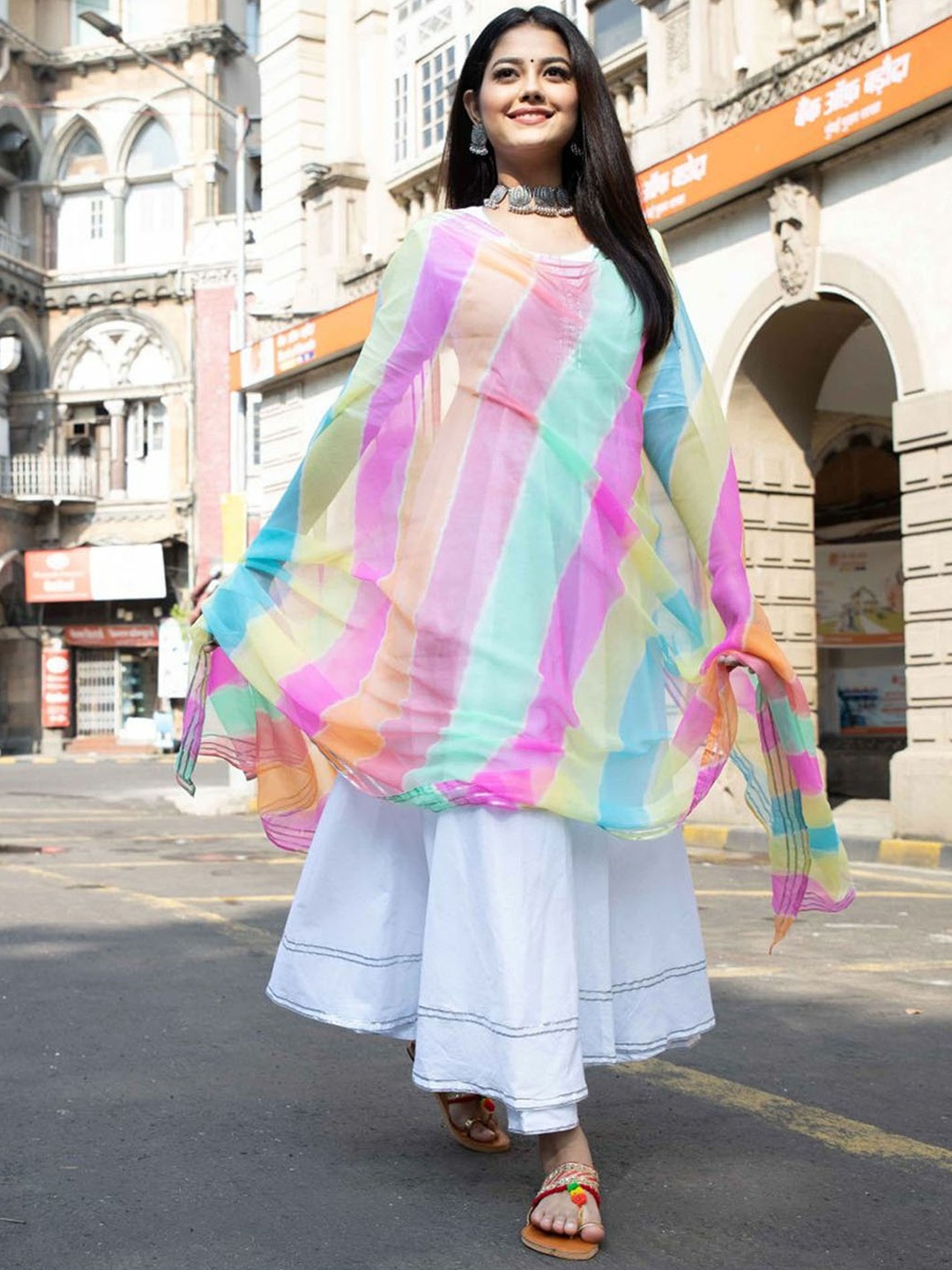 

Lavanya The Label Women White Solid Kurta with Trousers & Dupatta