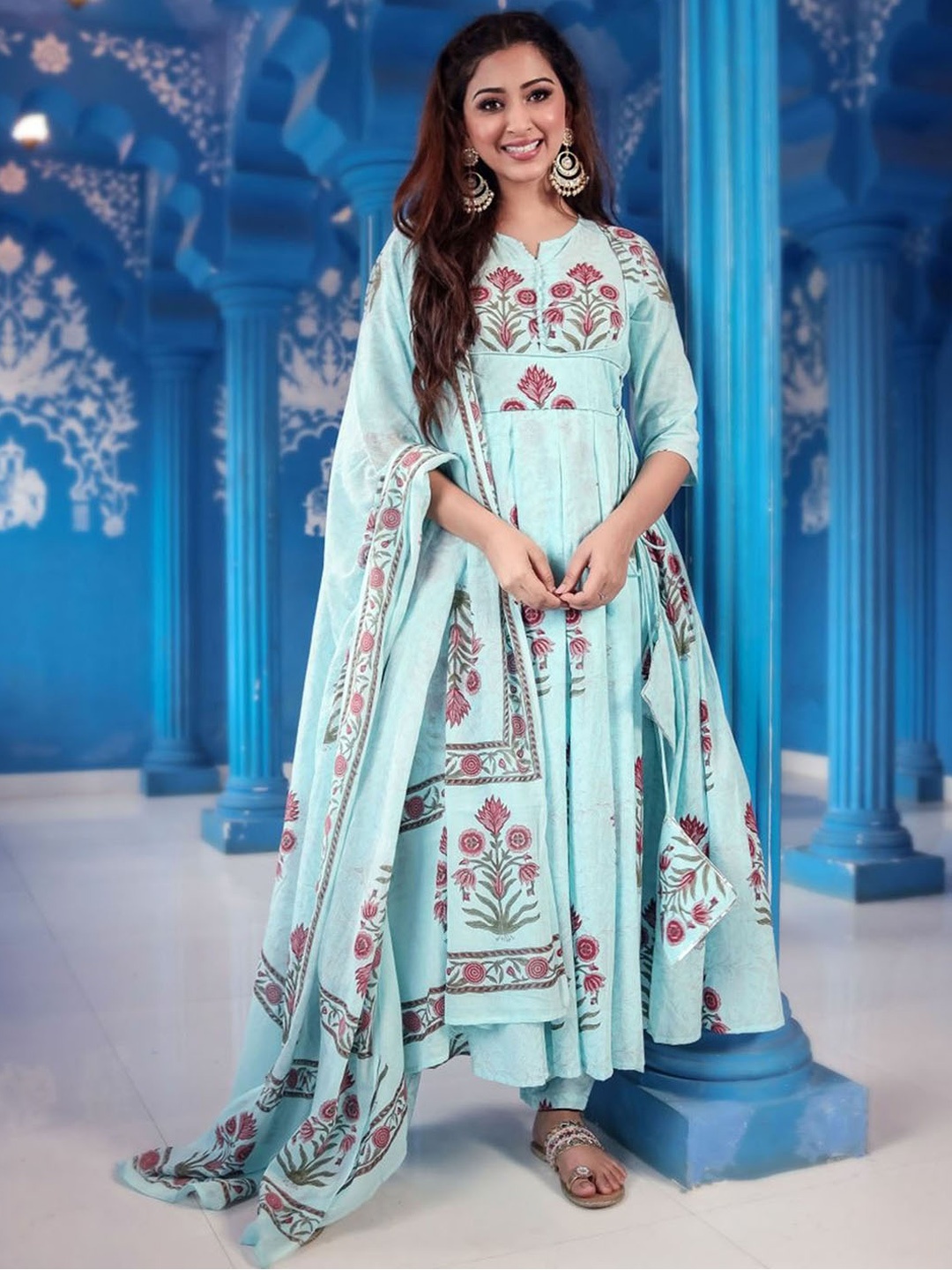 

Lavanya The Label Women Blue & Maroon Printed Kurta with Trousers & Dupatta