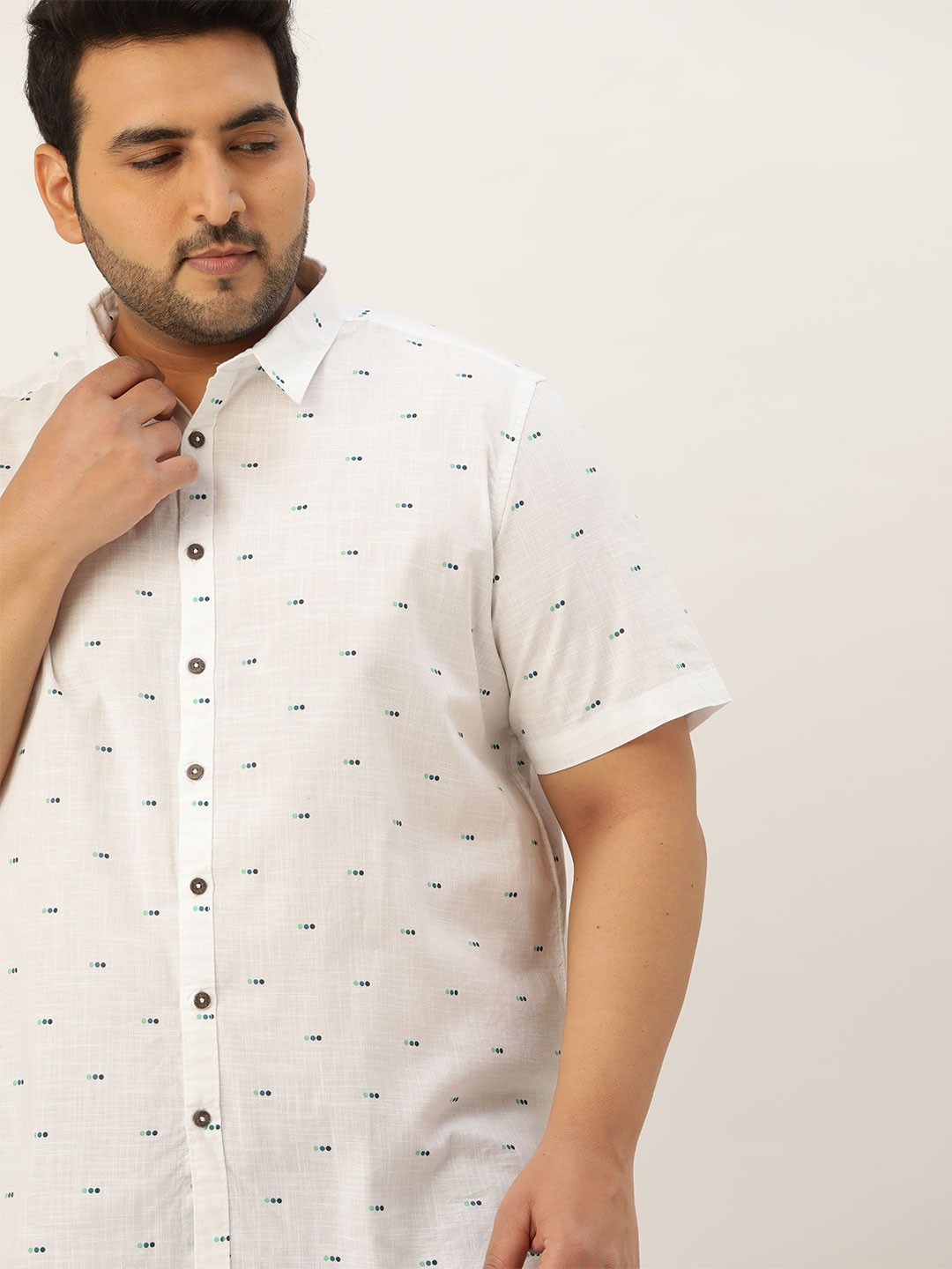 

Sztori Men Plus Size White & Blue Printed Pure Cotton Casual Shirt