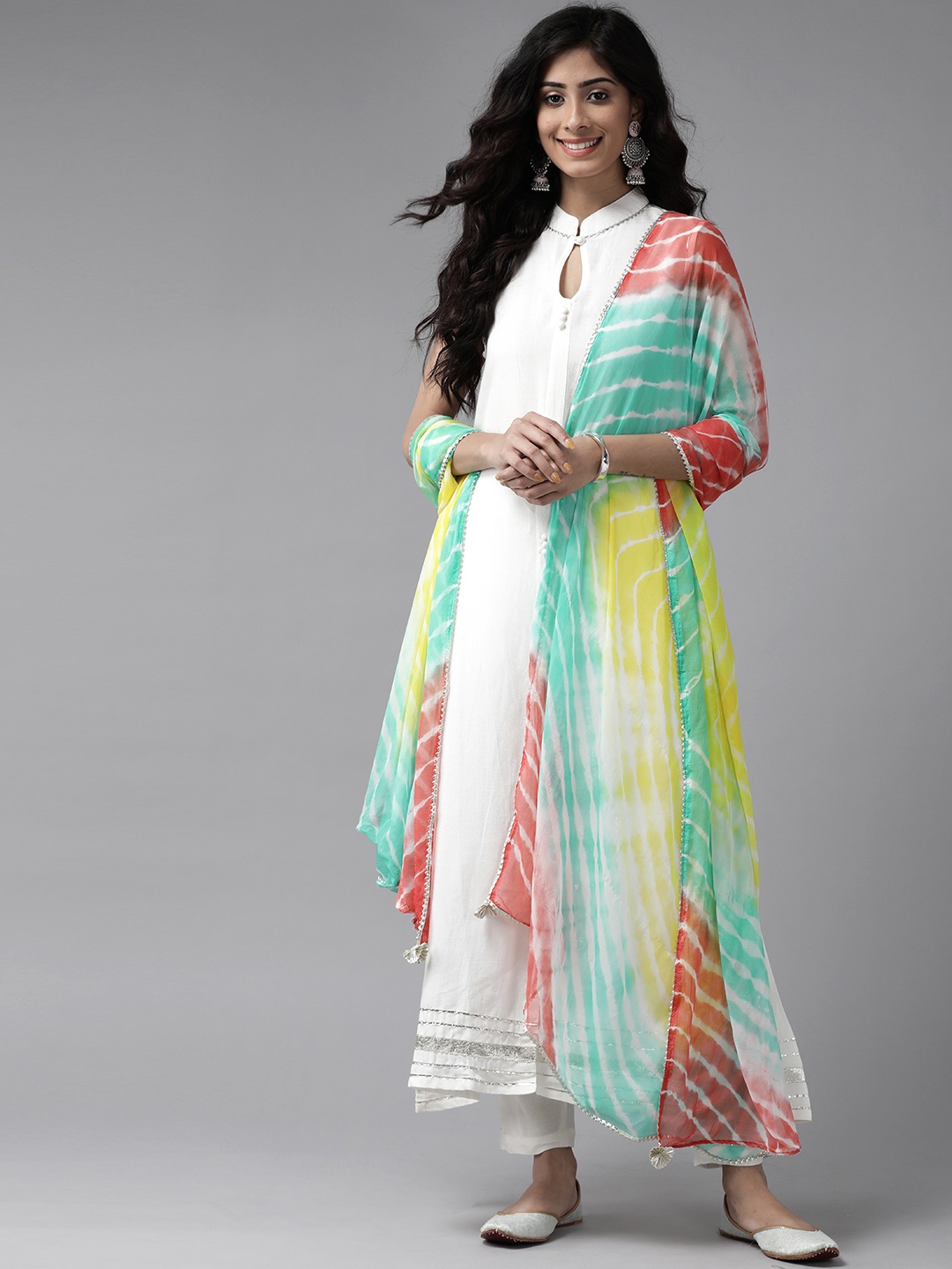 

Geroo Jaipur White Handcrafted Pure Cotton Sustainable Kurta With Churidar & Multicolor Leheriya Dupatta