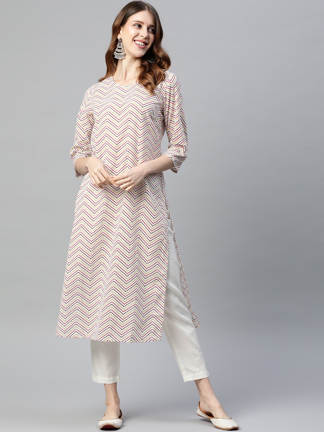 

HERE&NOW Women Off White & Red Chevron Printed Straight Kurta